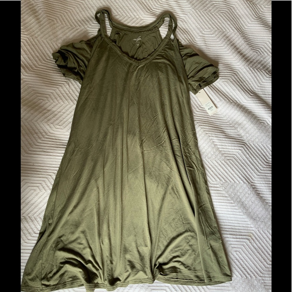 Flowy olive green dress